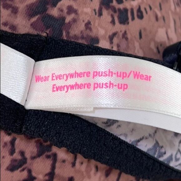 Pink VS wear everywhere push-up bra - Picture 4 of 5